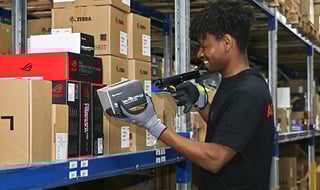 Hilfskraft für die Logistik in der PC-Fertigung (m/w/d)