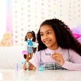 Mattel Barbie Dream Besties Brooklyn und Accessoires, Puppe 